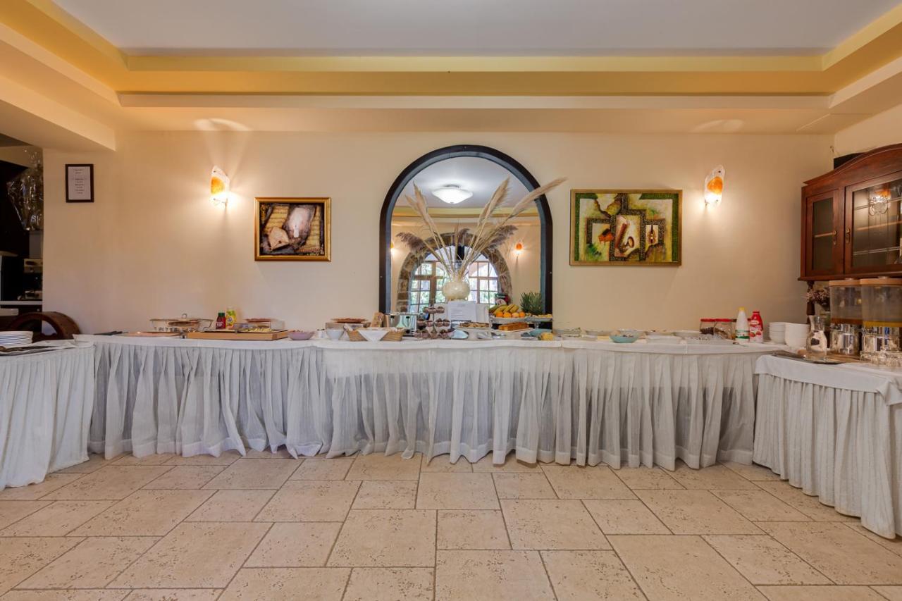 Hotel Marinko Zara Esterno foto