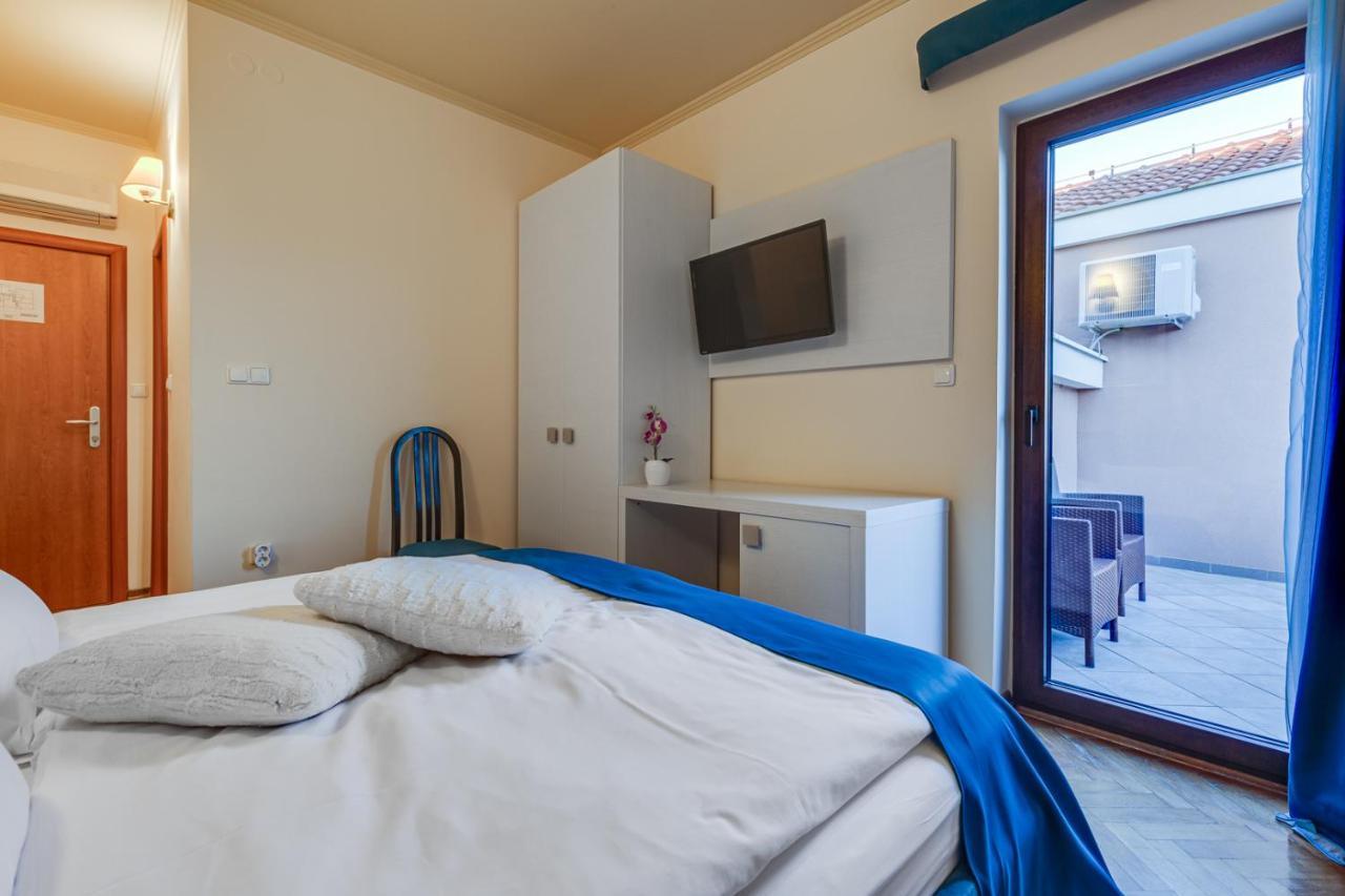 Hotel Marinko Zara Esterno foto