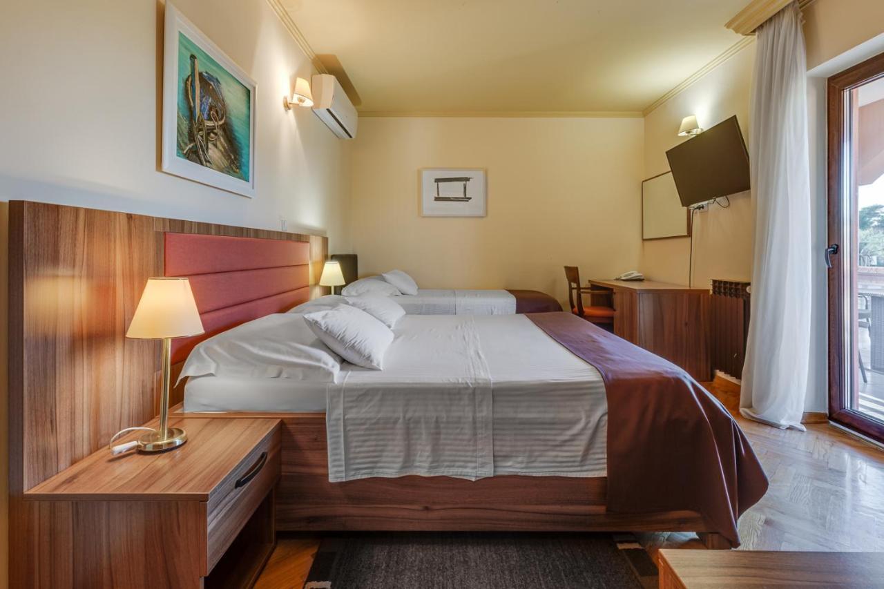 Hotel Marinko Zara Esterno foto