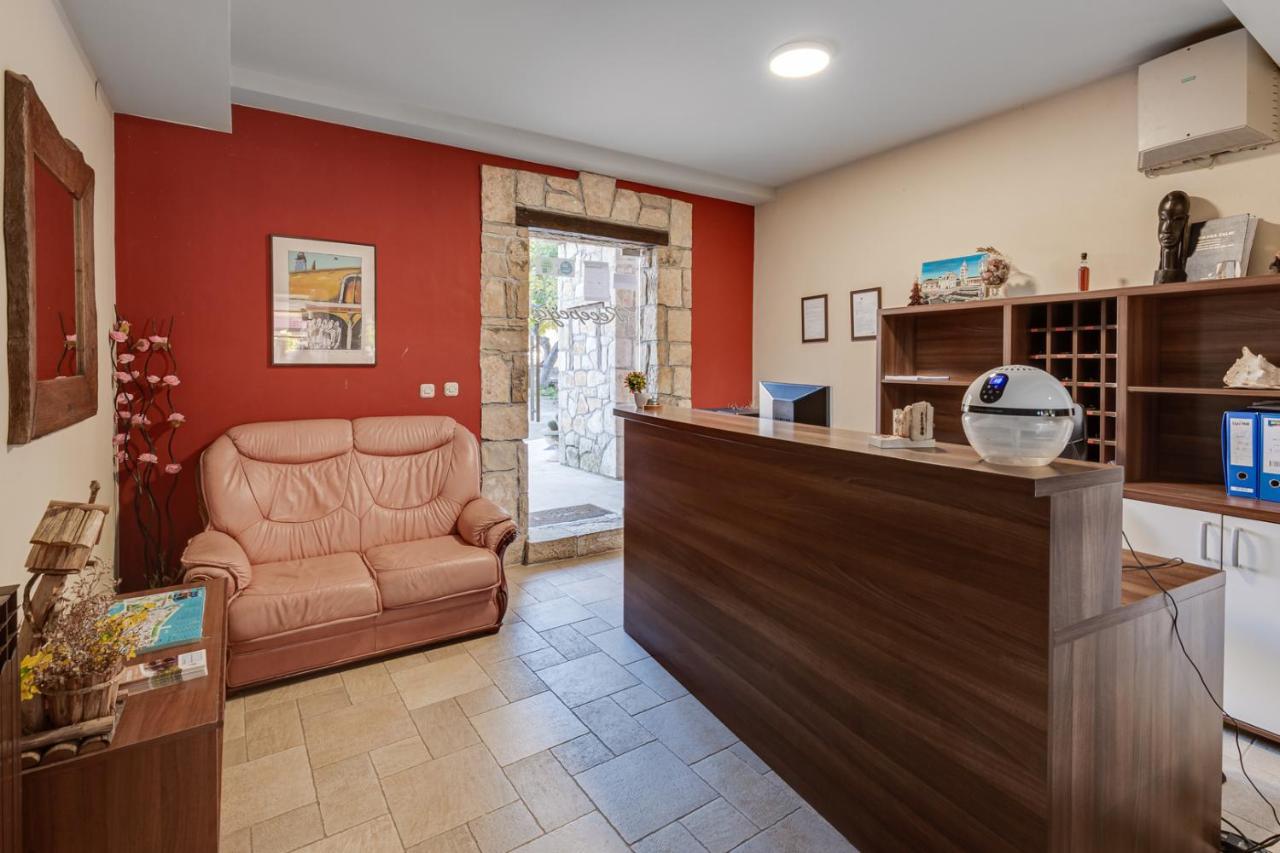 Hotel Marinko Zara Esterno foto
