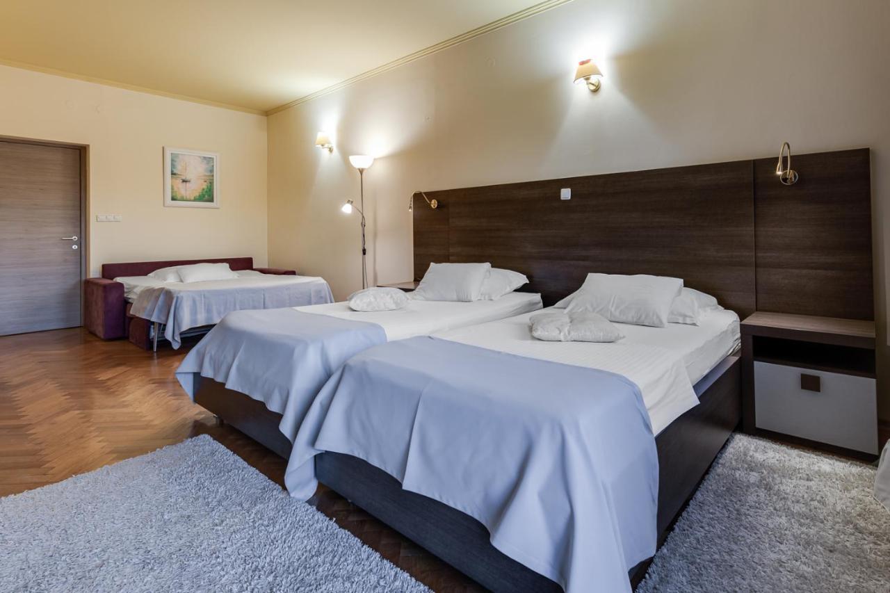 Hotel Marinko Zara Esterno foto