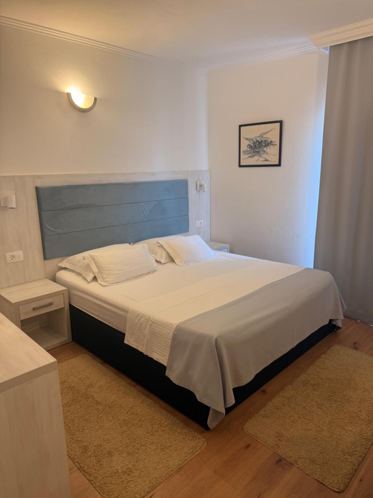 Hotel Marinko Zara Esterno foto