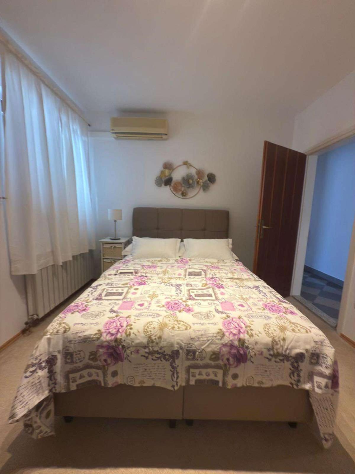 Hotel Marinko Zara Esterno foto
